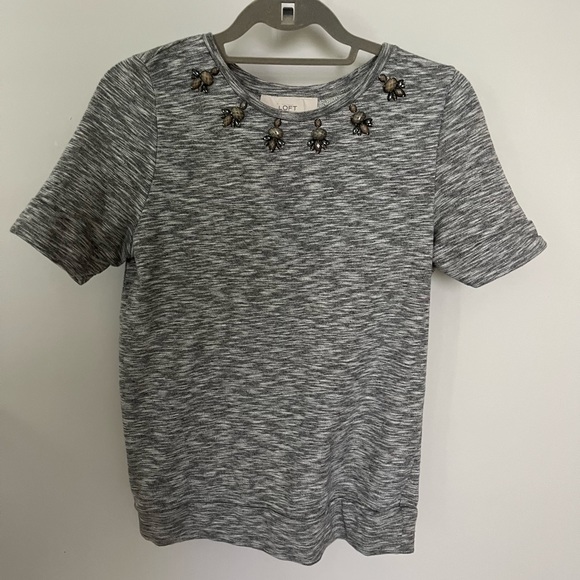 Gray Loft bejeweled short sleeve sweater size S - Picture 2 of 5